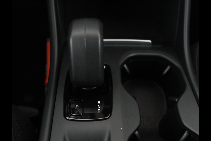 Volvo XC40 1.5 T4 Recharge Inscription Expression | SOh 85,2% | Trekhaak | Achteruitrij camera | Apple Carplay | Elektrische achterklep | Adaptieve cruise control |