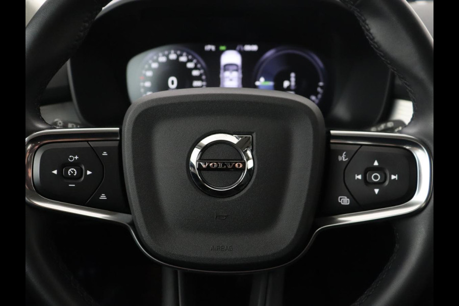 Volvo XC40 1.5 T4 Recharge Inscription Expression | SOh 85,2% | Trekhaak | Achteruitrij camera | Apple Carplay | Elektrische achterklep | Adaptieve cruise control |