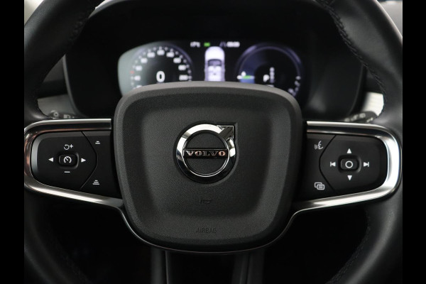 Volvo XC40 1.5 T4 Recharge Inscription Expression | SOh 85,2% | Trekhaak | Achteruitrij camera | Apple Carplay | Elektrische achterklep | Adaptieve cruise control |