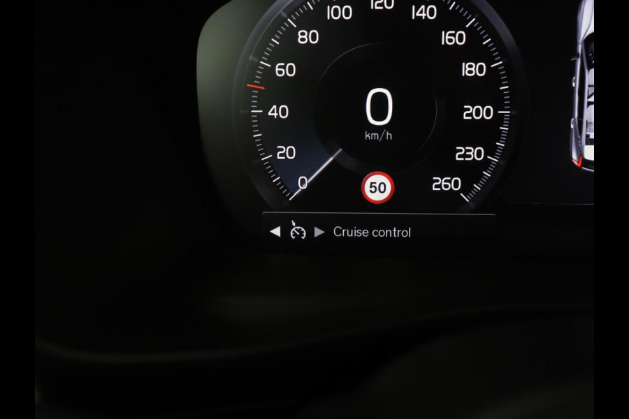 Volvo XC40 1.5 T4 Recharge Inscription Expression | SOh 85,2% | Trekhaak | Achteruitrij camera | Apple Carplay | Elektrische achterklep | Adaptieve cruise control |