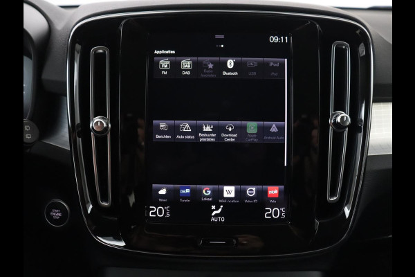 Volvo XC40 1.5 T4 Recharge Inscription Expression | SOh 85,2% | Trekhaak | Achteruitrij camera | Apple Carplay | Elektrische achterklep | Adaptieve cruise control |
