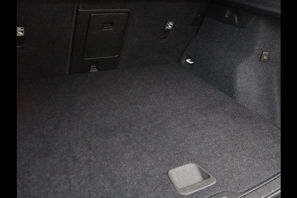 Volvo XC40 1.5 T4 Recharge Inscription Expression | SOh 85,2% | Trekhaak | Achteruitrij camera | Apple Carplay | Elektrische achterklep | Adaptieve cruise control |