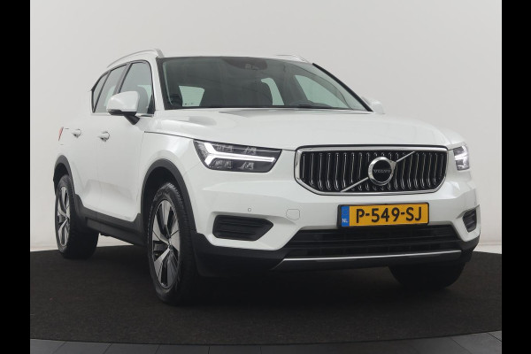 Volvo XC40 1.5 T4 Recharge Inscription Expression | SOh 85,2% | Trekhaak | Achteruitrij camera | Apple Carplay | Elektrische achterklep | Adaptieve cruise control |
