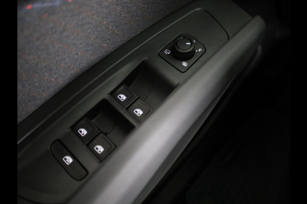 CUPRA Raval Business First Edition 56 kWh 211PK | Stoel & Stuurverwarming | Adaptieve Cruise Control | Keyless Entry | 18 Inch Velgen | Side Assist |