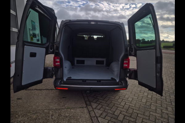 Volkswagen Transporter 2.0 TDI L2H1 DC 4Motion 204 Pk Highline Leder LMV 4WD Mooie bus!!