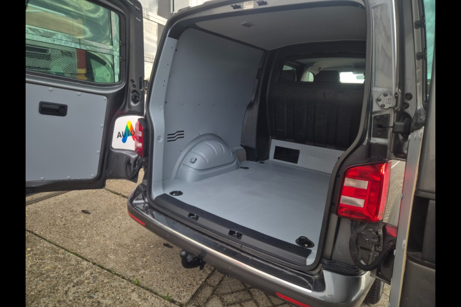 Volkswagen Transporter 2.0 TDI L2H1 DC 4Motion 204 Pk Highline Leder LMV 4WD Mooie bus!!