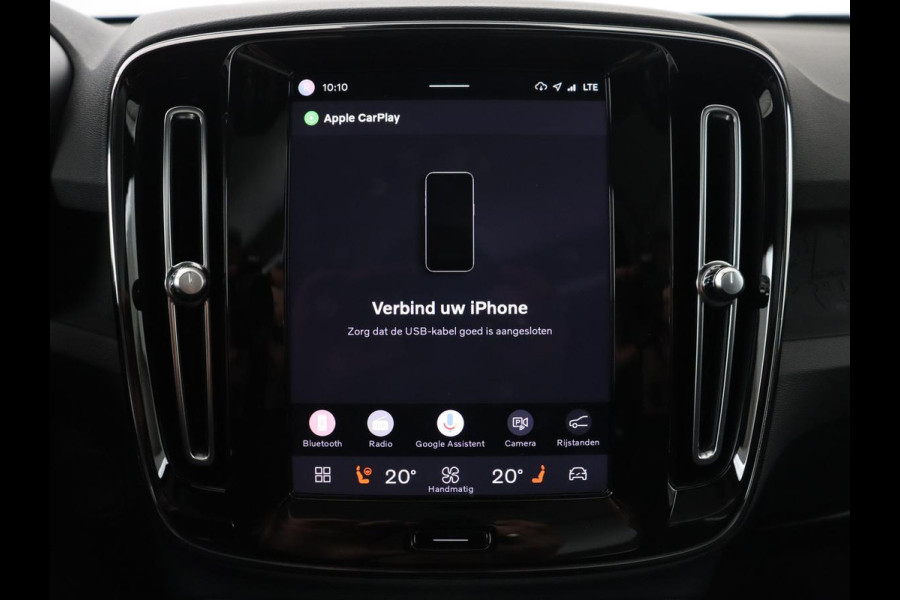 Volvo C40 Recharge Ultimate 69 kWh | SOH 92,2% | Trekhaak elektrisch uitklapbaar | 360 Camera | Navigatie | Apple CarPlay | Panoramadak