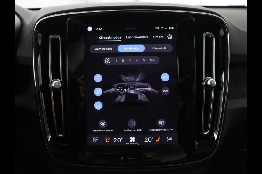Volvo C40 Recharge Ultimate 69 kWh | SOH 92,2% | Trekhaak elektrisch uitklapbaar | 360 Camera | Navigatie | Apple CarPlay | Panoramadak