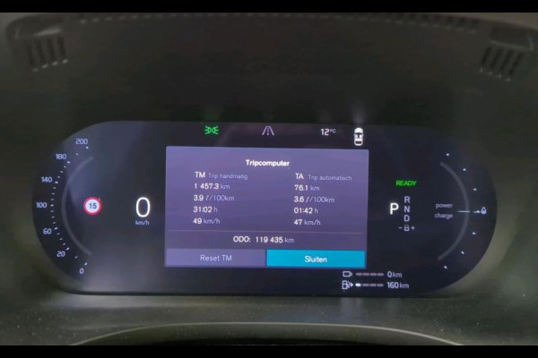 Volvo XC60 2.0 T6 Plug-in LongRange AWD Ultimate Dark / NL Auto / Panoramadak / Trekhaak / Leder-sport / Pdc+Camera / Stoel-Stuurverwarming /