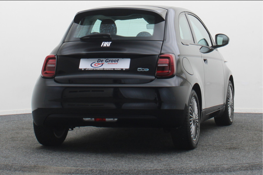 Fiat 500E Icon 42 kWh SOH 96,4%, Virtual Cockpit, Apple Carplay, Cruise, Rijstrooksensor, DAB, LED, 16''