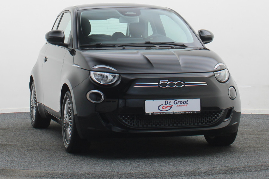 Fiat 500E Icon 42 kWh SOH 96,4%, Virtual Cockpit, Apple Carplay, Cruise, Rijstrooksensor, DAB, LED, 16''