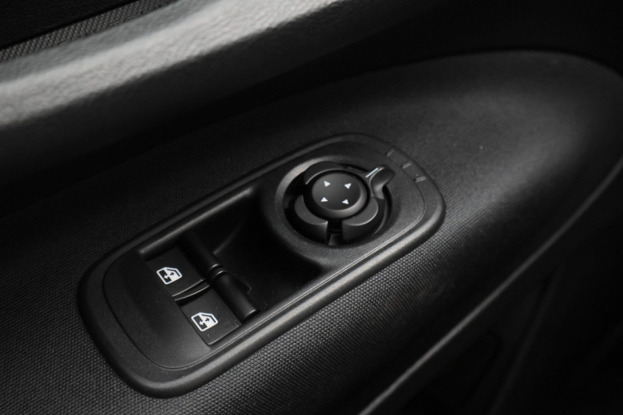 Fiat 500E Icon 42 kWh SOH 96,4%, Virtual Cockpit, Apple Carplay, Cruise, Rijstrooksensor, DAB, LED, 16''