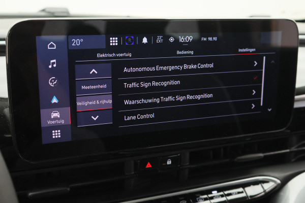 Fiat 500E Icon 42 kWh SOH 96,4%, Virtual Cockpit, Apple Carplay, Cruise, Rijstrooksensor, DAB, LED, 16''