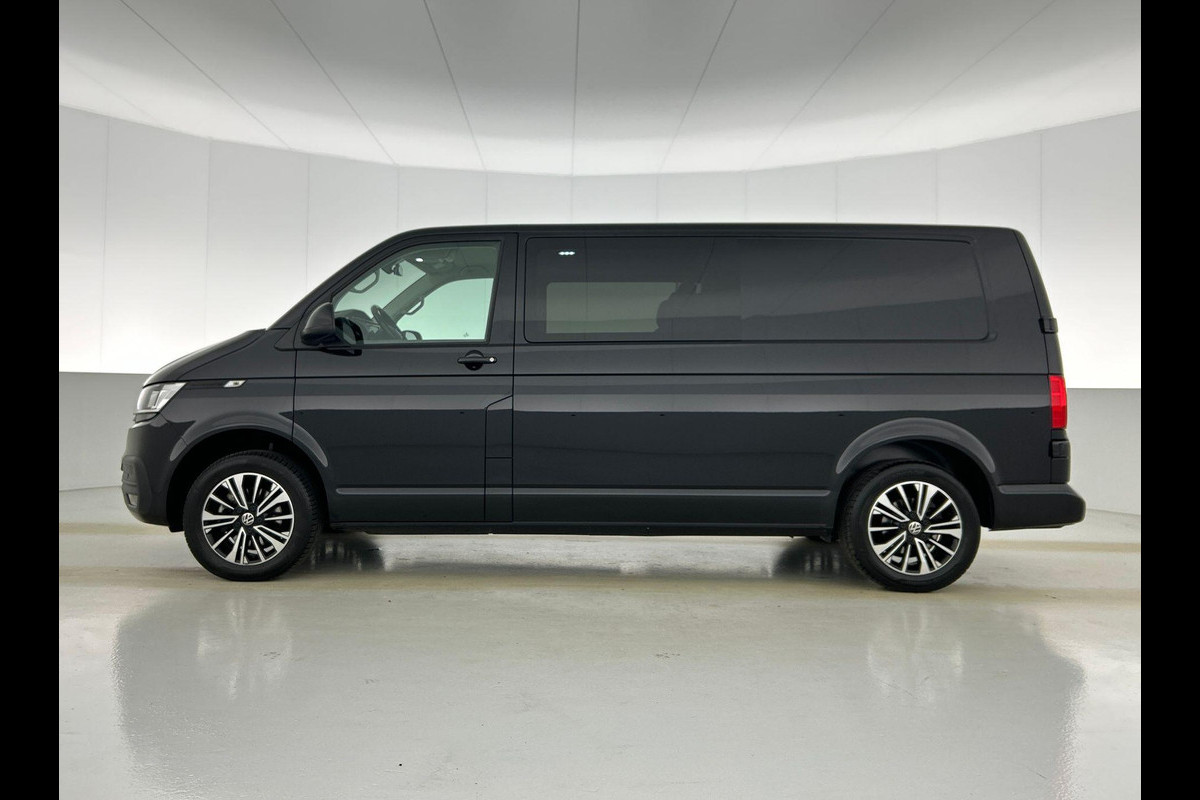Volkswagen Transporter 2.0 TDI L2H1 28 Dubbele Cabine Highline Automaat Cruise Control Airco Navigatie Parkeersensoren Camera