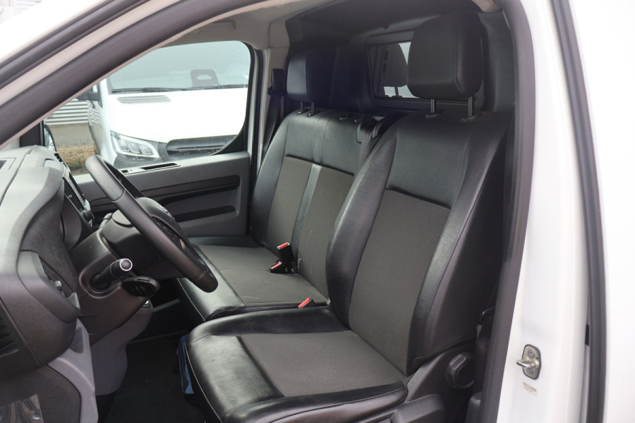 Toyota PROACE Electric Worker Extra Range Navigator Long