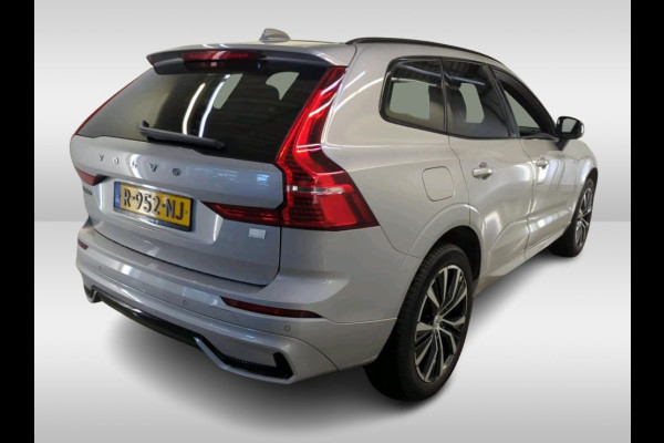Volvo XC60 2.0 T6 Plug-in LongRange AWD Ultimate Dark / NL Auto / Panoramadak / Trekhaak / Leder-sport / Pdc+Camera / Stoel-Stuurverwarming /