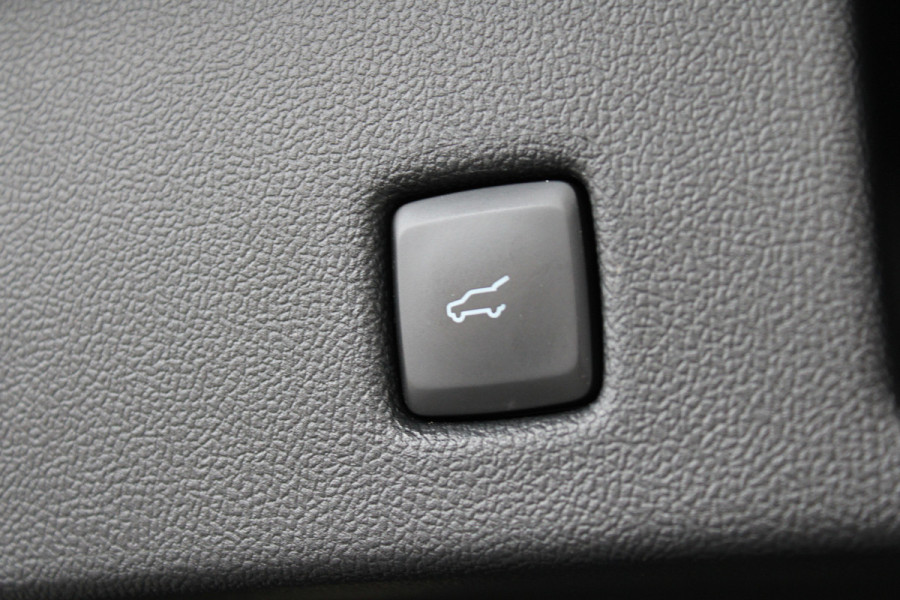 Ford Kuga 2.5 PHEV ST-Line X | Trekhaak | BLIS | B&O