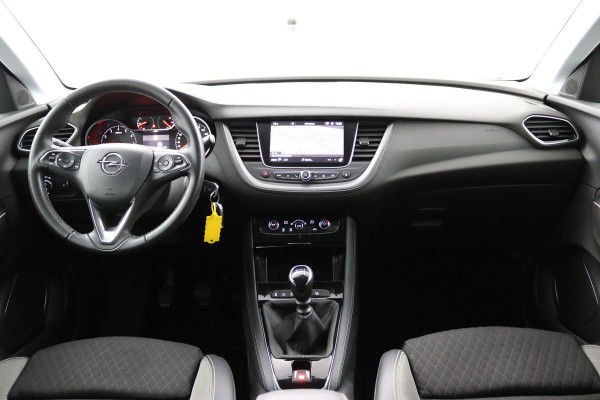 Opel Grandland X 1.2 Turbo Executive*HAAK*CAM*ECC*CRUISE*NAVI*LED*