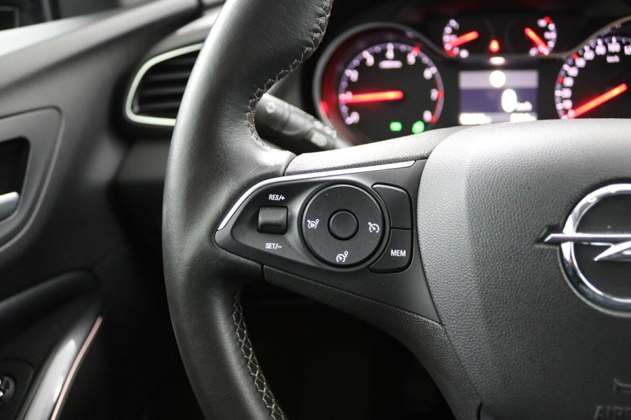 Opel Grandland X 1.2 Turbo Executive*HAAK*CAM*ECC*CRUISE*NAVI*LED*