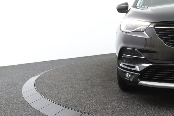 Opel Grandland X 1.2 Turbo Executive*HAAK*CAM*ECC*CRUISE*NAVI*LED*