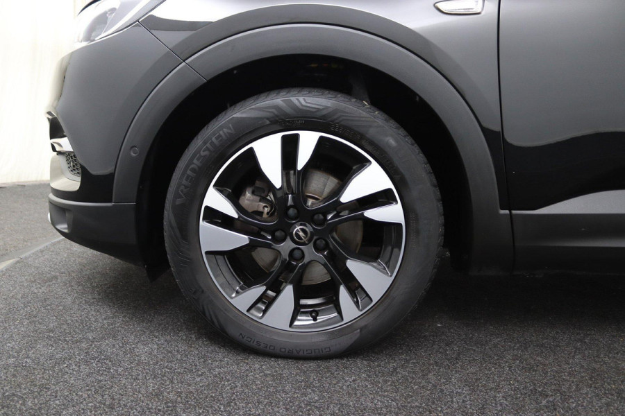 Opel Grandland X 1.2 Turbo Executive*HAAK*CAM*ECC*CRUISE*NAVI*LED*