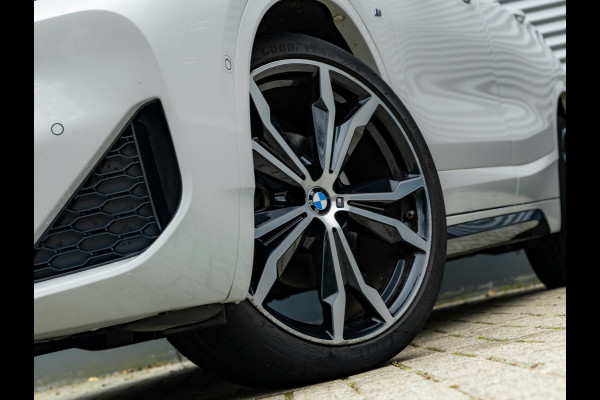 BMW X2 sDrive18i M-Sport - Camera - Head-Up - Hifi - Adaptive LED