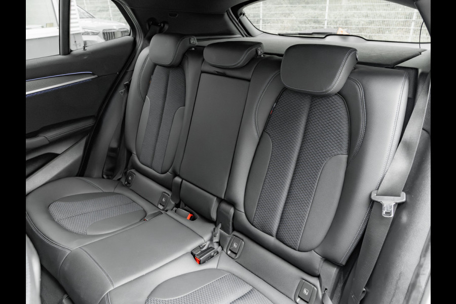 BMW X2 sDrive18i M-Sport - Camera - Head-Up - Hifi - Adaptive LED