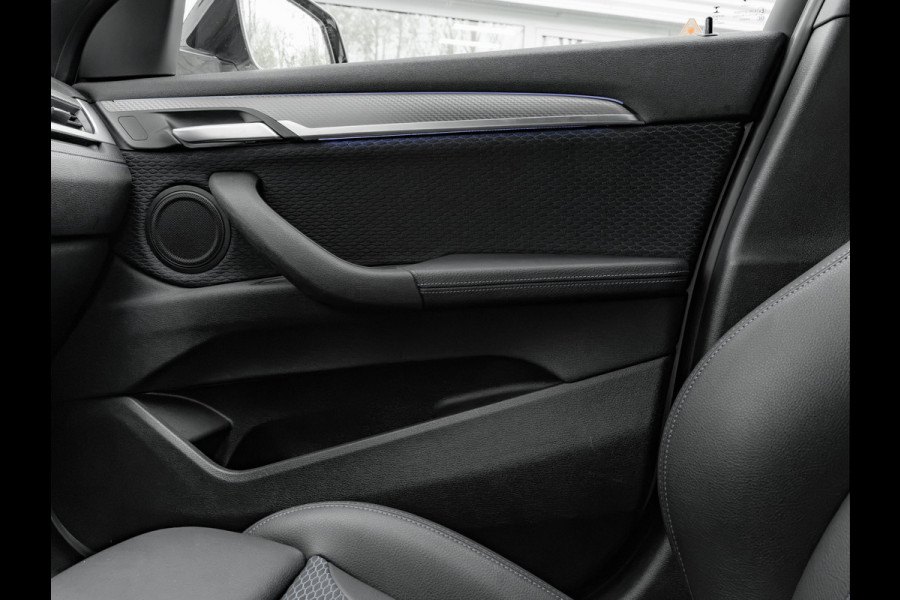 BMW X2 sDrive18i M-Sport - Camera - Head-Up - Hifi - Adaptive LED
