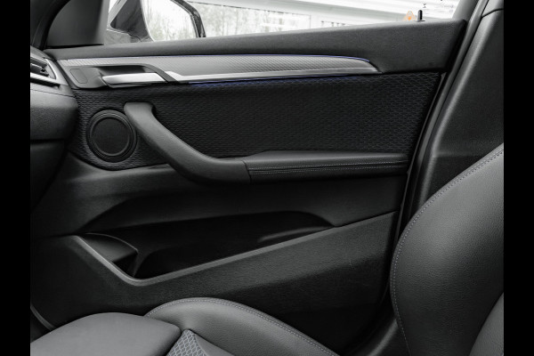 BMW X2 sDrive18i M-Sport - Camera - Head-Up - Hifi - Adaptive LED
