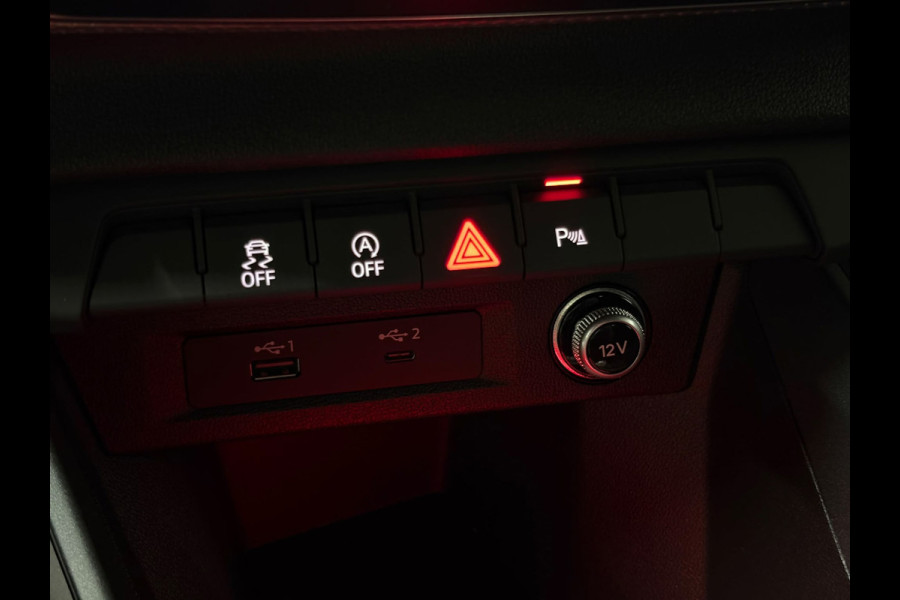 Audi A1 Sportback 30 TFSI 3x S Line KeylessGo|Sfeerv|CarPlay|Cruise