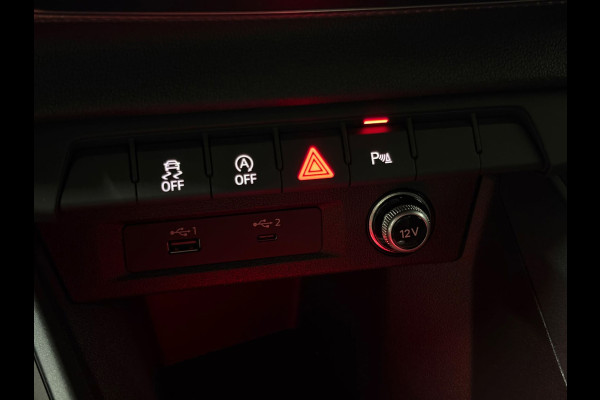 Audi A1 Sportback 30 TFSI 3x S Line KeylessGo|Sfeerv|CarPlay|Cruise