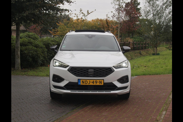 Seat Tarraco 1.4 TSI e-Hybrid PHEV FR | Panoramadak | Trekhaak | 360 Camera | Sfeerverlichting | Sportstoelen | Dealeronderhouden |