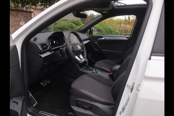 Seat Tarraco 1.4 TSI e-Hybrid PHEV FR | Panoramadak | Trekhaak | 360 Camera | Sfeerverlichting | Sportstoelen | Dealeronderhouden |