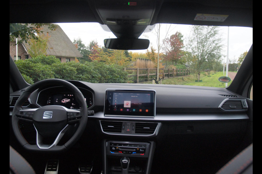 Seat Tarraco 1.4 TSI e-Hybrid PHEV FR | Panoramadak | Trekhaak | 360 Camera | Sfeerverlichting | Sportstoelen | Dealeronderhouden |