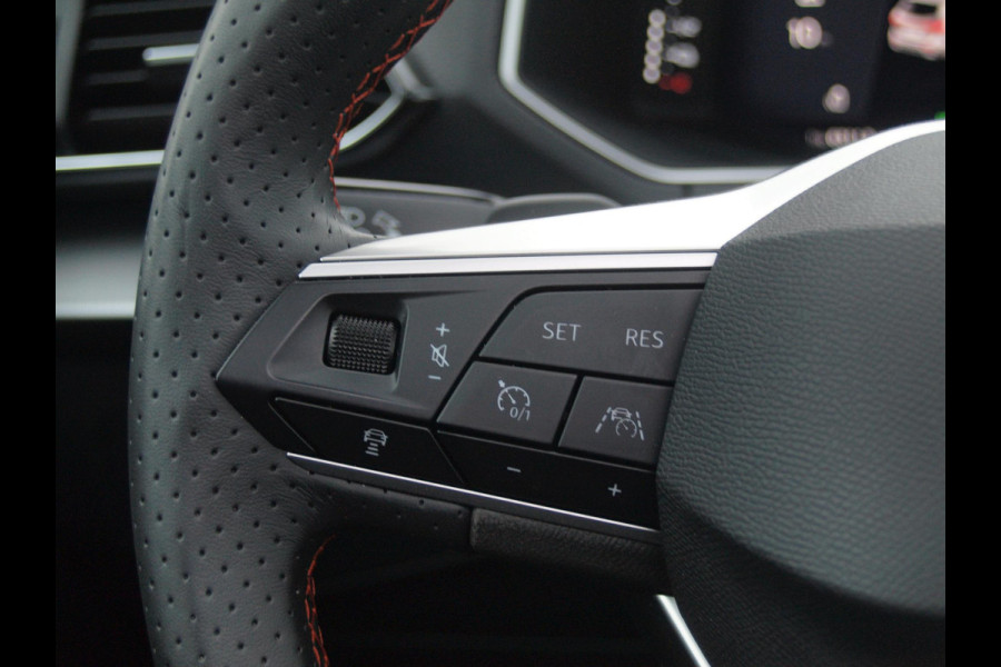 Seat Tarraco 1.4 TSI e-Hybrid PHEV FR | Panoramadak | Trekhaak | 360 Camera | Sfeerverlichting | Sportstoelen | Dealeronderhouden |