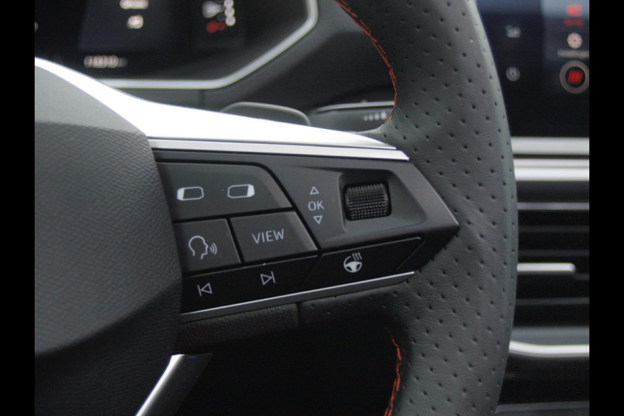 Seat Tarraco 1.4 TSI e-Hybrid PHEV FR | Panoramadak | Trekhaak | 360 Camera | Sfeerverlichting | Sportstoelen | Dealeronderhouden |