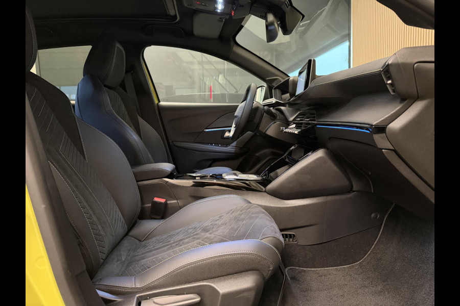 Peugeot e-208 EV 51 kWh | 156PK Aut. GT | Pano | LED | Alcantara | 360 Camera | Adapt. Cruise | Incl. garantie