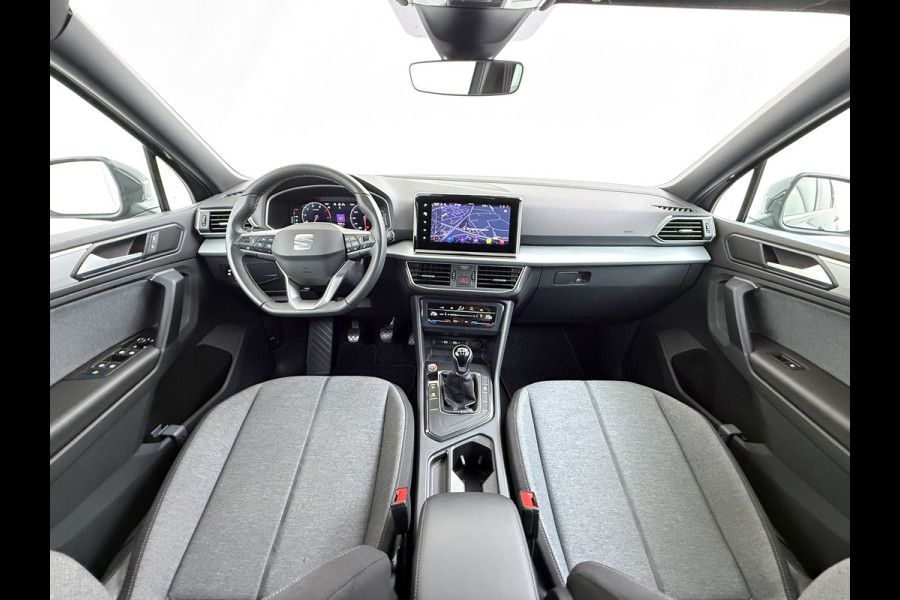Seat Tarraco 1.5TSI 7-Persoons Adap.Cruise Camera Navi 3-Zone Ecc Virtual Cockpit Apple Carplay Android Auto Style Business Intense Bluetooth Lmv Isofix Full-Led DAB 3e Zitrij Draadloze telefoonlader Rijstrooksensor 1e Eigenaar Origineel Nederlandse Auto