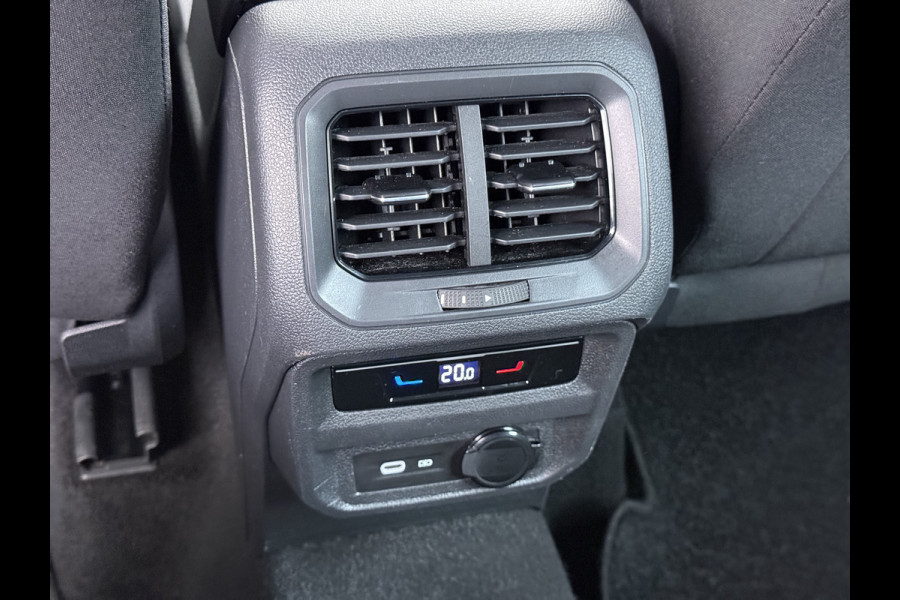 Seat Tarraco 1.5TSI 7-Persoons Adap.Cruise Camera Navi 3-Zone Ecc Virtual Cockpit Apple Carplay Android Auto Style Business Intense Bluetooth Lmv Isofix Full-Led DAB 3e Zitrij Draadloze telefoonlader Rijstrooksensor 1e Eigenaar Origineel Nederlandse Auto