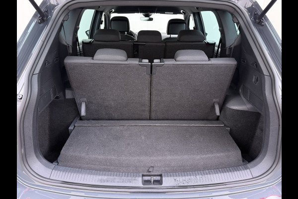 Seat Tarraco 1.5TSI 7-Persoons Adap.Cruise Camera Navi 3-Zone Ecc Virtual Cockpit Apple Carplay Android Auto Style Business Intense Bluetooth Lmv Isofix Full-Led DAB 3e Zitrij Draadloze telefoonlader Rijstrooksensor 1e Eigenaar Origineel Nederlandse Auto
