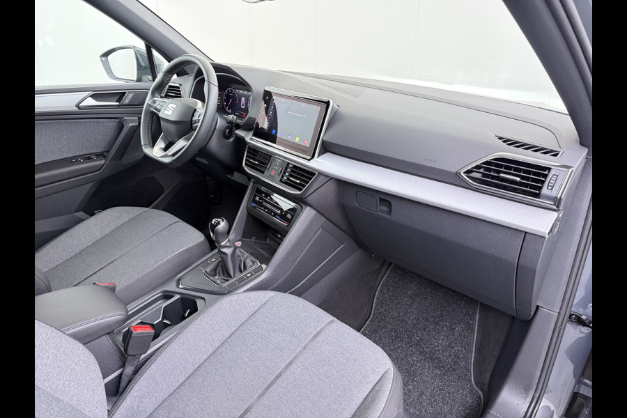 Seat Tarraco 1.5TSI 7-Persoons Adap.Cruise Camera Navi 3-Zone Ecc Virtual Cockpit Apple Carplay Android Auto Style Business Intense Bluetooth Lmv Isofix Full-Led DAB 3e Zitrij Draadloze telefoonlader Rijstrooksensor 1e Eigenaar Origineel Nederlandse Auto