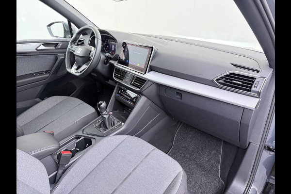 Seat Tarraco 1.5TSI 7-Persoons Adap.Cruise Camera Navi 3-Zone Ecc Virtual Cockpit Apple Carplay Android Auto Style Business Intense Bluetooth Lmv Isofix Full-Led DAB 3e Zitrij Draadloze telefoonlader Rijstrooksensor 1e Eigenaar Origineel Nederlandse Auto