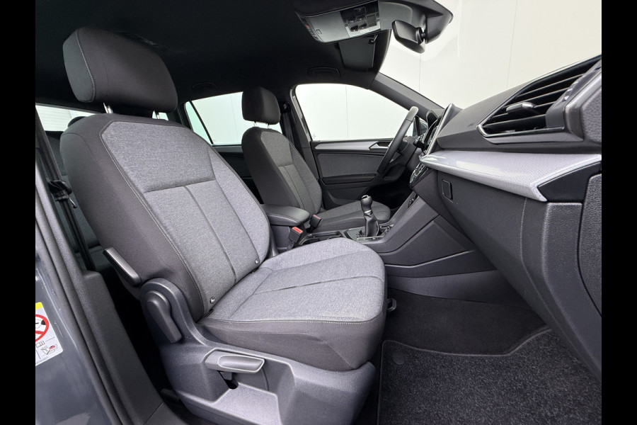 Seat Tarraco 1.5TSI 7-Persoons Adap.Cruise Camera Navi 3-Zone Ecc Virtual Cockpit Apple Carplay Android Auto Style Business Intense Bluetooth Lmv Isofix Full-Led DAB 3e Zitrij Draadloze telefoonlader Rijstrooksensor 1e Eigenaar Origineel Nederlandse Auto