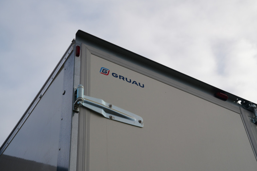 Renault Master E-Tech T35 L3H1 Advance long range 87 kWh 143pk - Stoelverwarming - PDC - Draadloos laden - Gruau opbouw - Auto Clima - Rijklaar