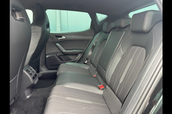 CUPRA Leon 1.5 eTSI Business Edition * Beats Audio * Navigatie * Camera * Stoelverwarming *