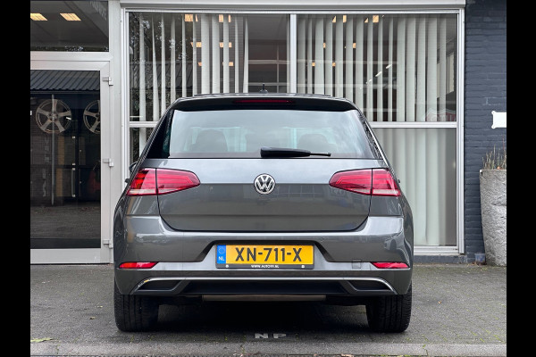 Volkswagen Golf 1.5 TSI Highline Business AUTO / ACC / VIRTUAL / PANO