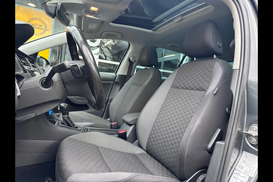 Volkswagen Golf 1.5 TSI Highline Business AUTO / ACC / VIRTUAL / PANO