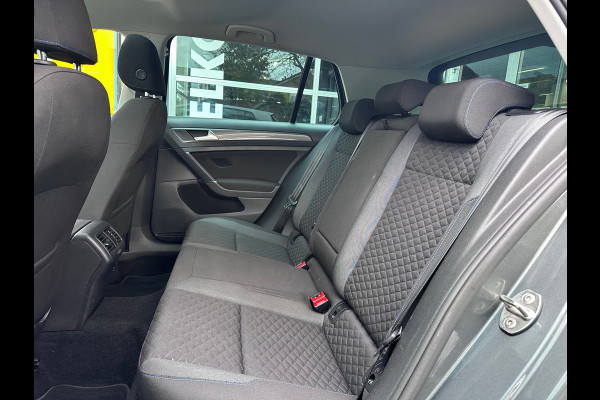 Volkswagen Golf 1.5 TSI Highline Business AUTO / ACC / VIRTUAL / PANO