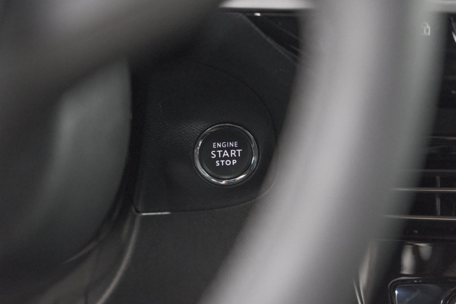Opel Mokka 1.2 Turbo 130 Ultimate | Camera | Dodehoekdetectie | Massage | Adaptieve Cruise Control