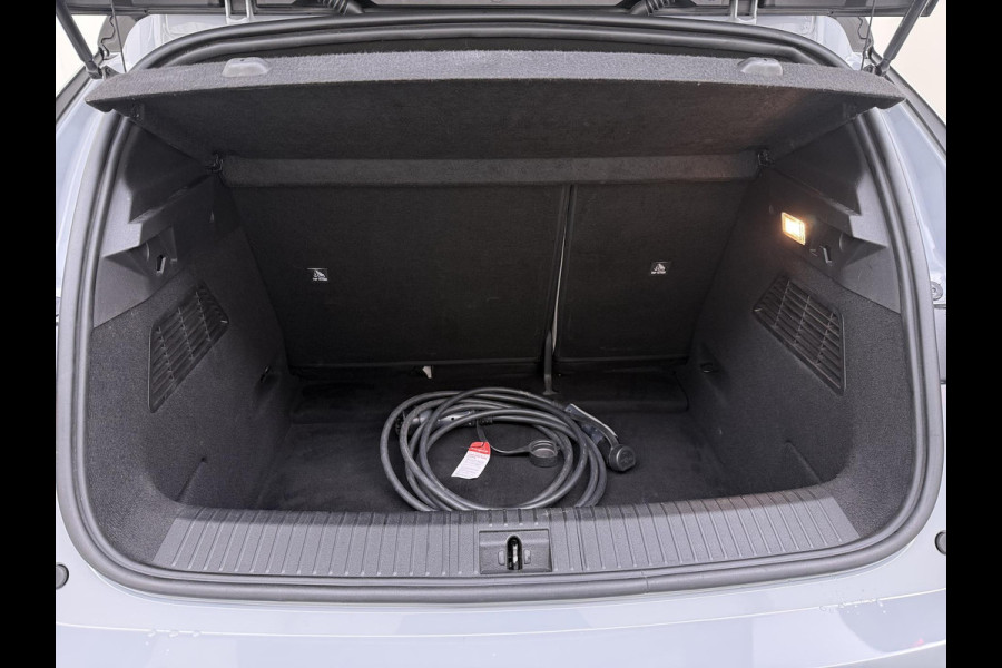Renault Mégane E-Tech EV60 Optimum Charge Iconic DIRECT LEVERBAAR | ONDERHOUD GEHAD | HARMAN/KARDON AUDIO | ADD. CRUISE | DODEHOEK | LEER | STOEL + STUURVERWARMING | 20 INCH |